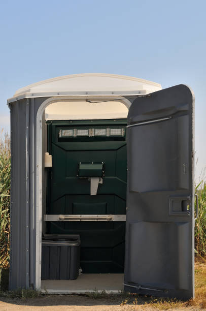 Best Portable restroom trailer rental  in Mcleansboro, IL